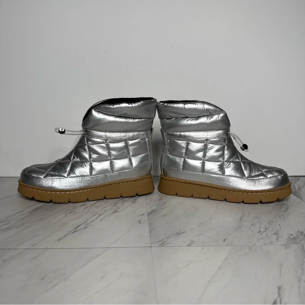 Marc Fisher Kamryn Silver Faux Leather Bootie 6 1/2 M